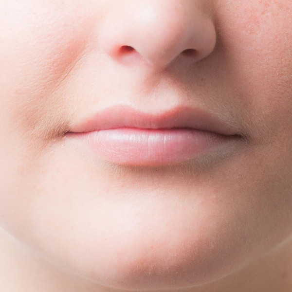 Εμπλουτίστε και ενισχύστε | Enrich & Enhance Lip Primer